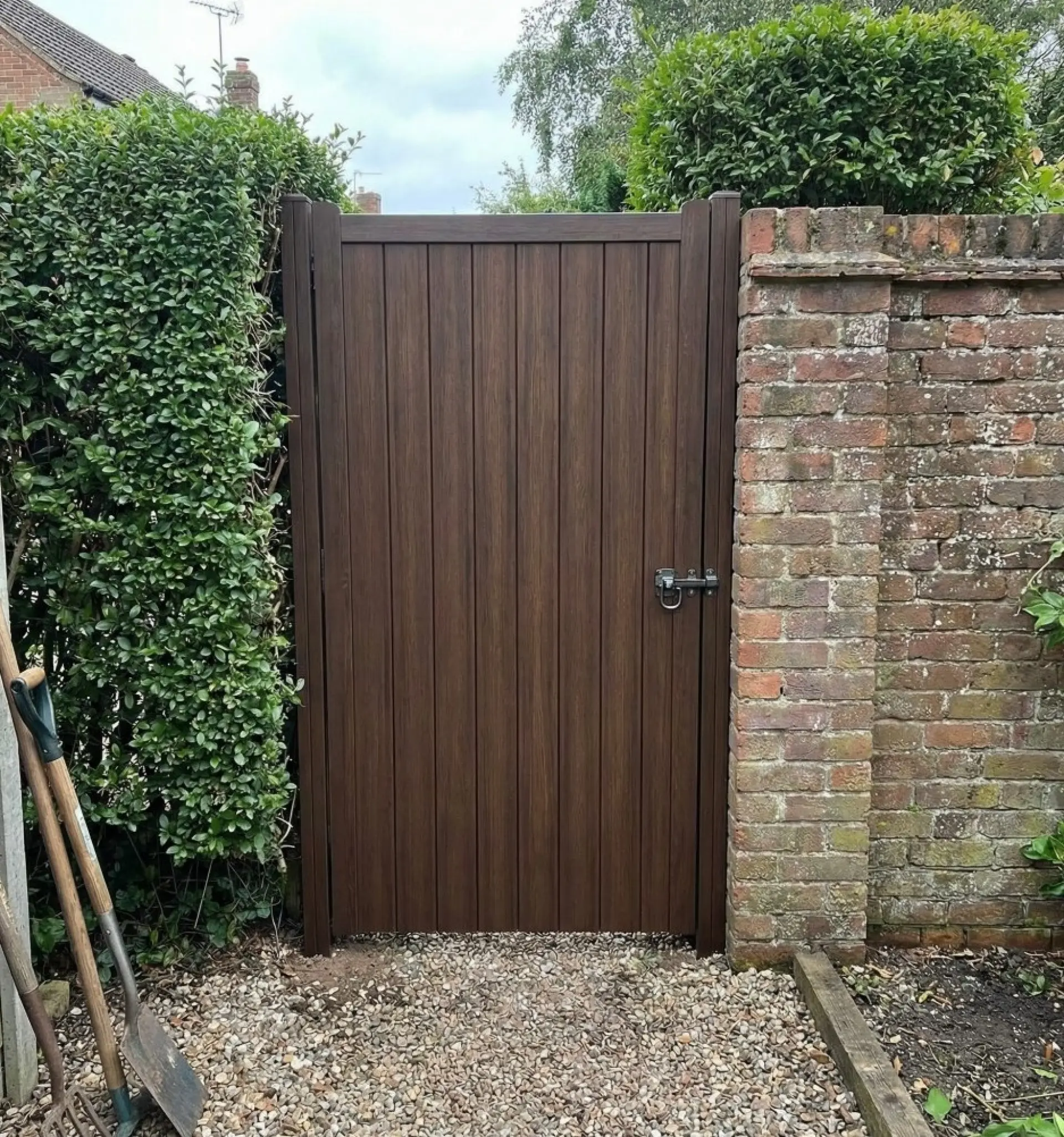 Composite Gate Installation Process Sunderland